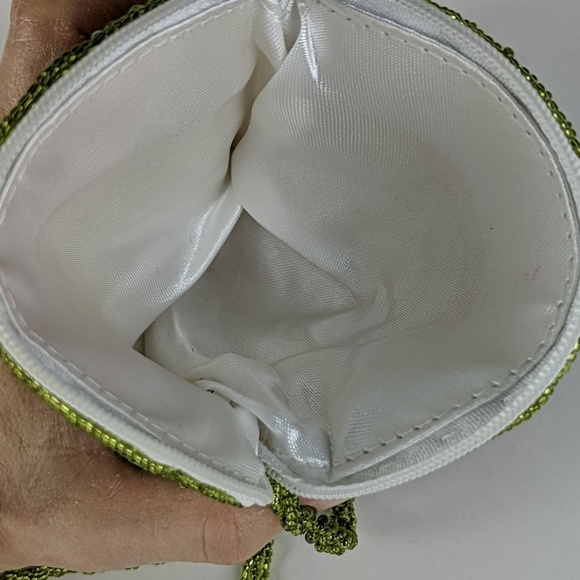 NWT C. Marie 5" Beaded Flower Round Purse - Picture 6 of 8